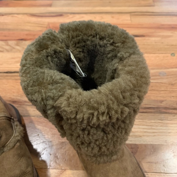 UGG AUSTRALIA RUBBER SOLE TALL WINTER BOOTS SZ 7 - Picture 8 of 9